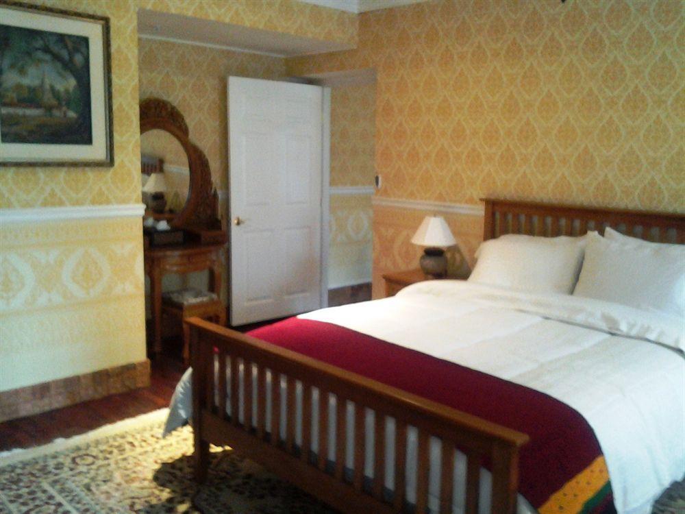 Dover Garden Suites Esterno foto