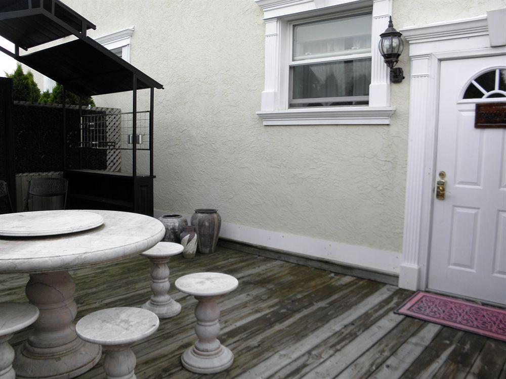 Dover Garden Suites Esterno foto