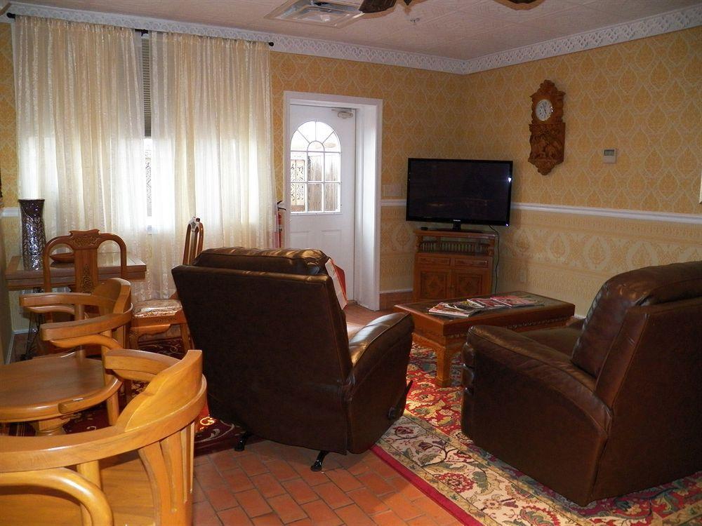 Dover Garden Suites Esterno foto