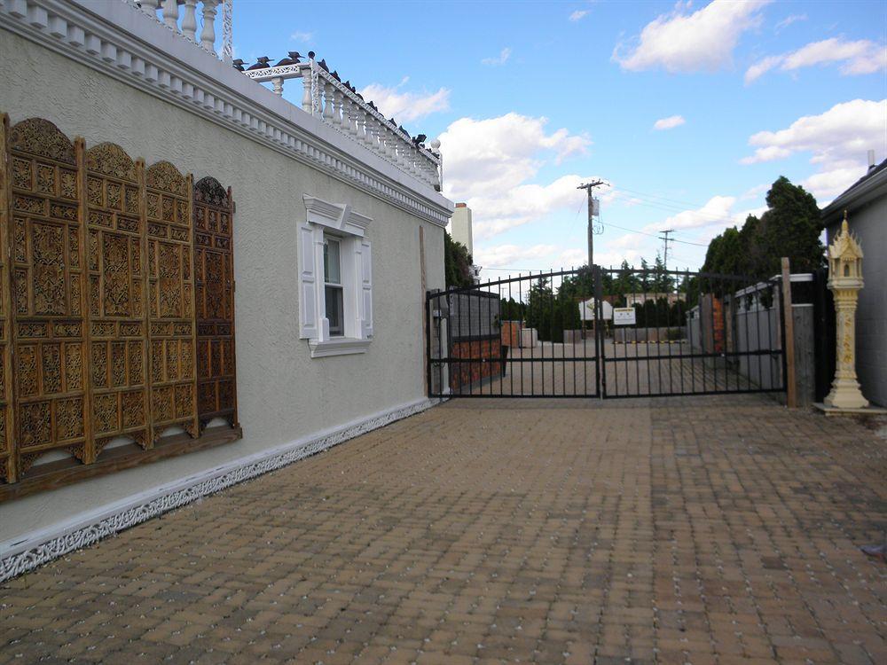 Dover Garden Suites Esterno foto