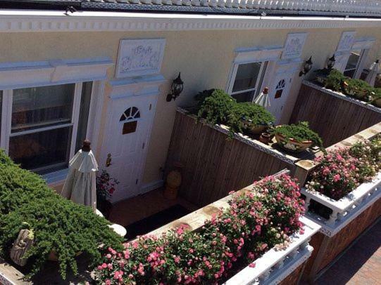 Dover Garden Suites Esterno foto